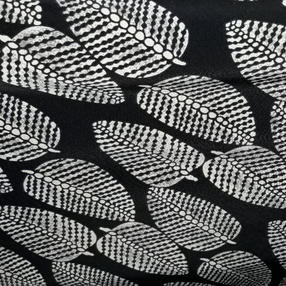 *OATTS SIZE SMALL TOP - Picture 7 of 8